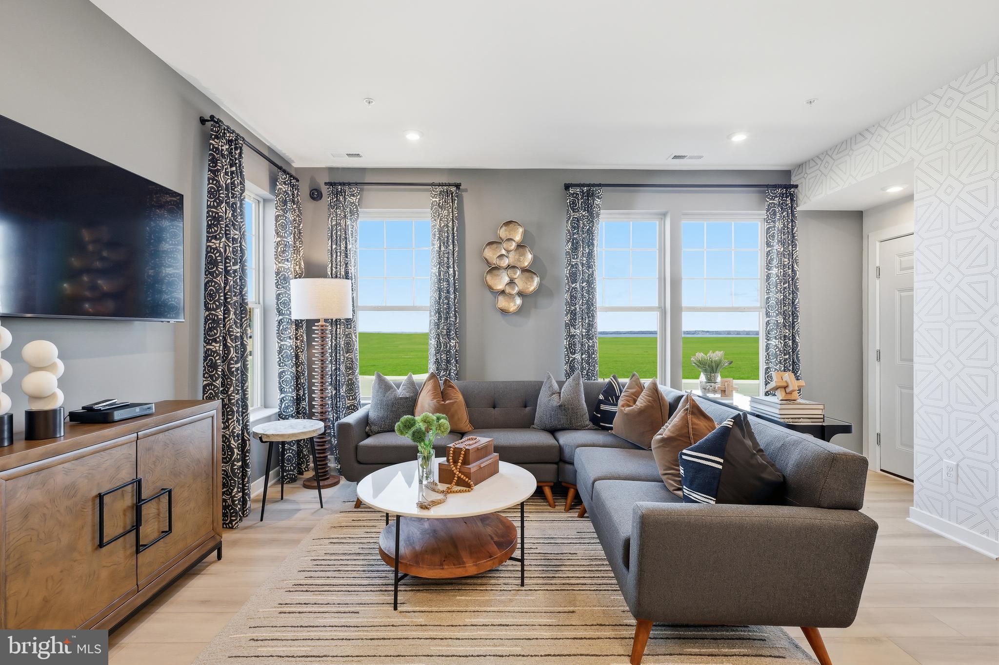 RIVERBLUFF OVERLOOK AT POTOMAC SHORES - Residential