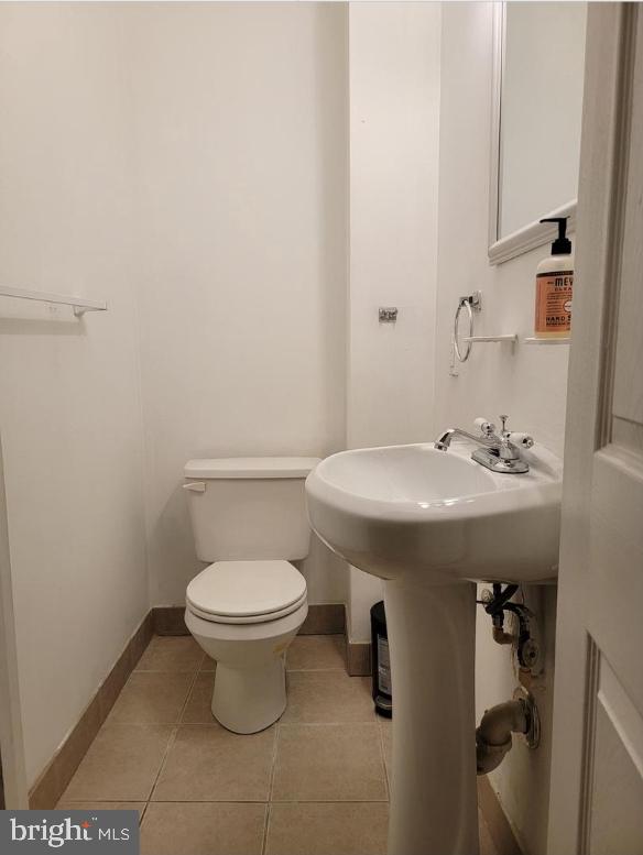 CHARLES VILLAGE - Residential Lease
