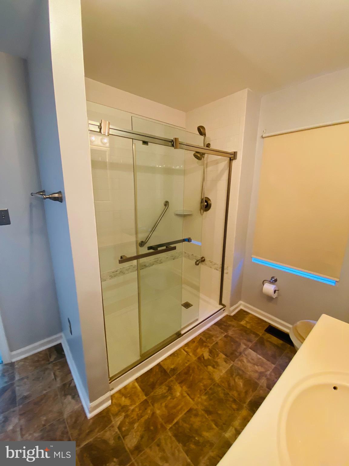 ESSEX - Residential Lease