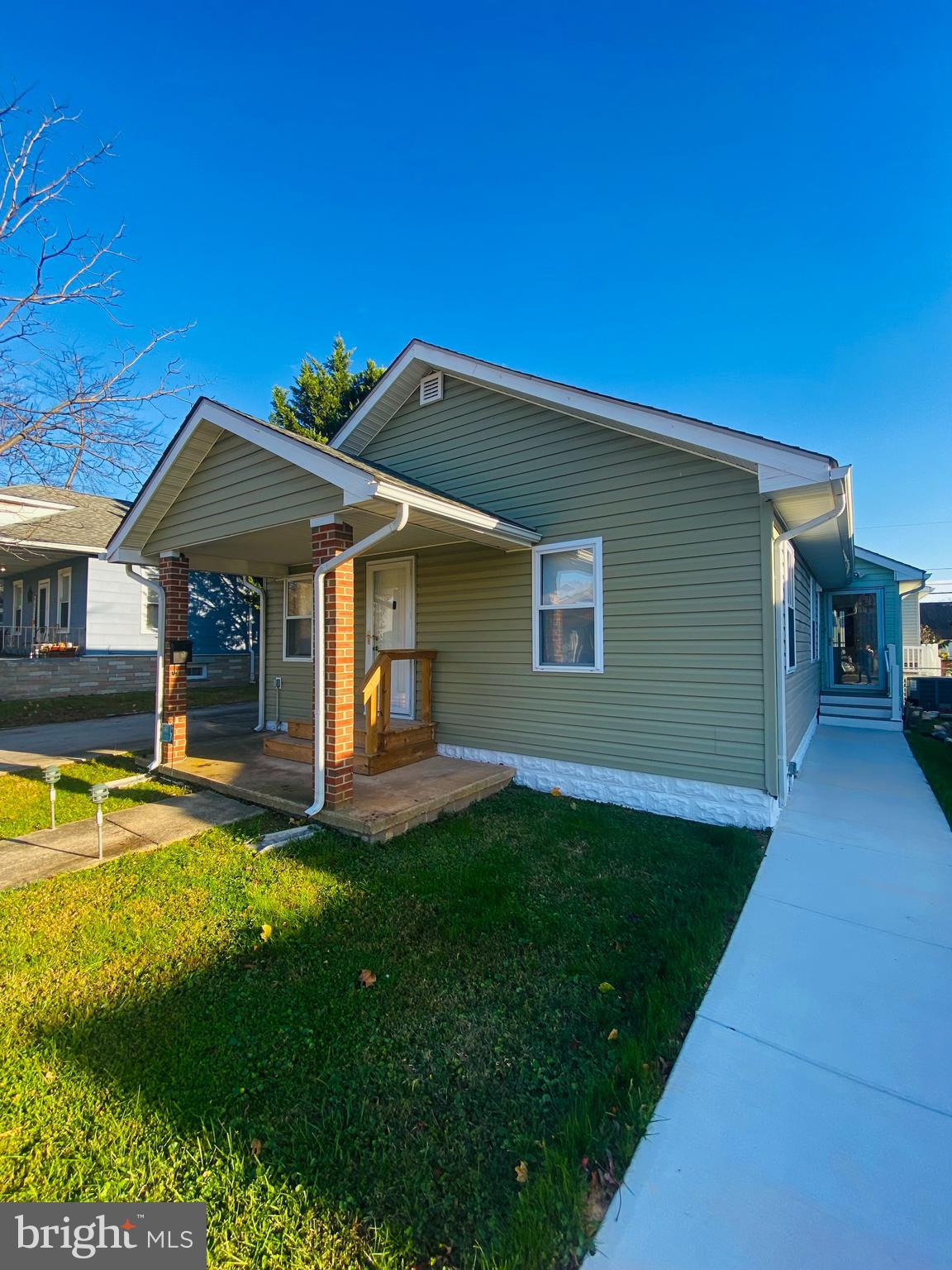 ESSEX - Residential Lease