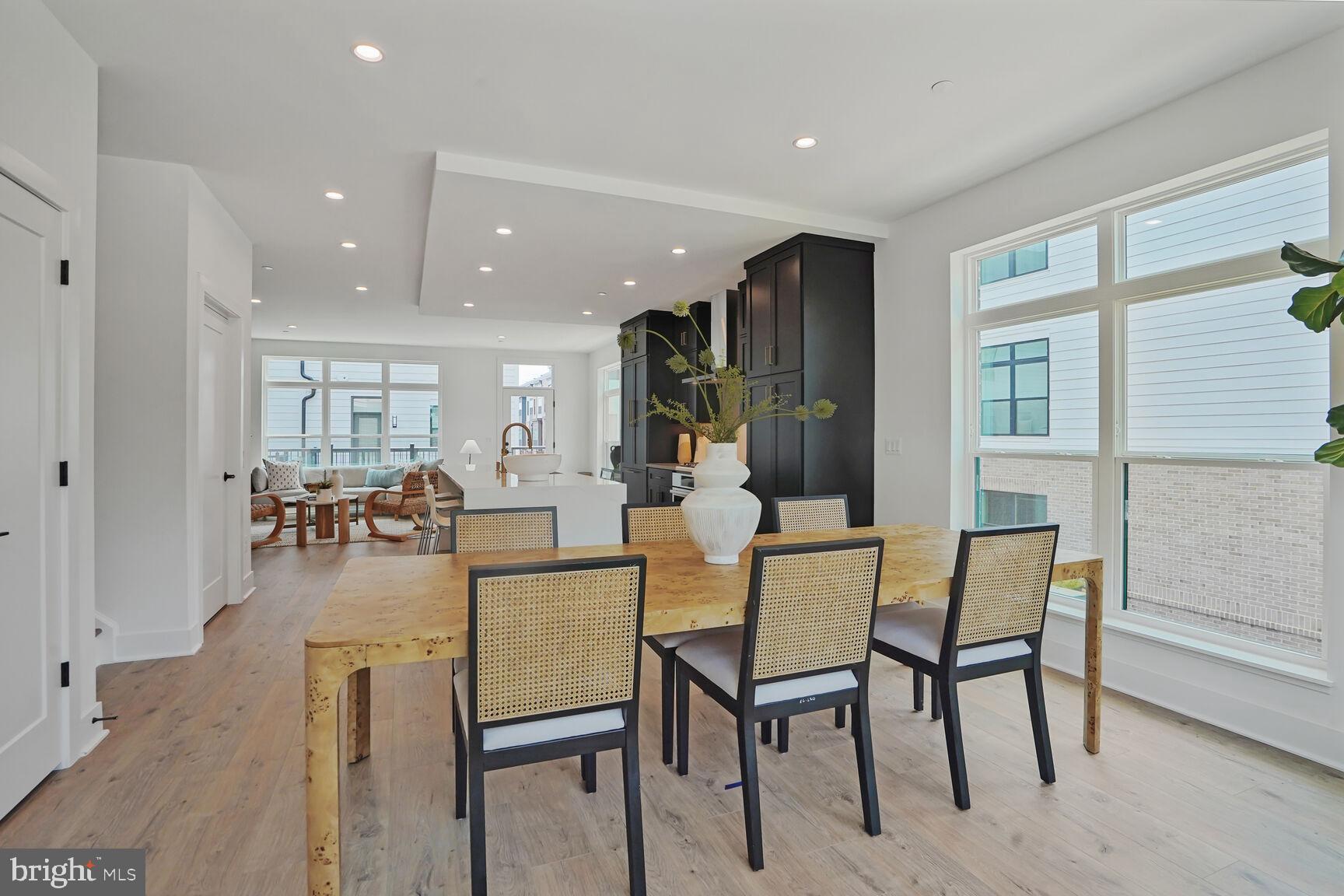 TYSONS RIDGE - Residential