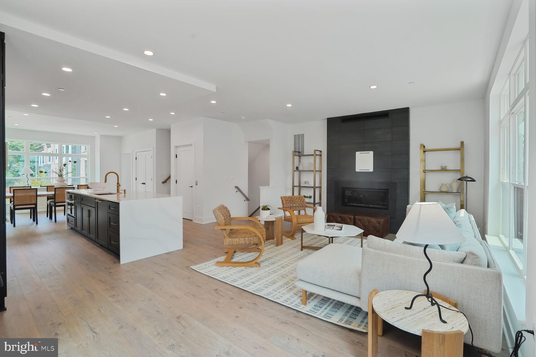 TYSONS RIDGE - Residential