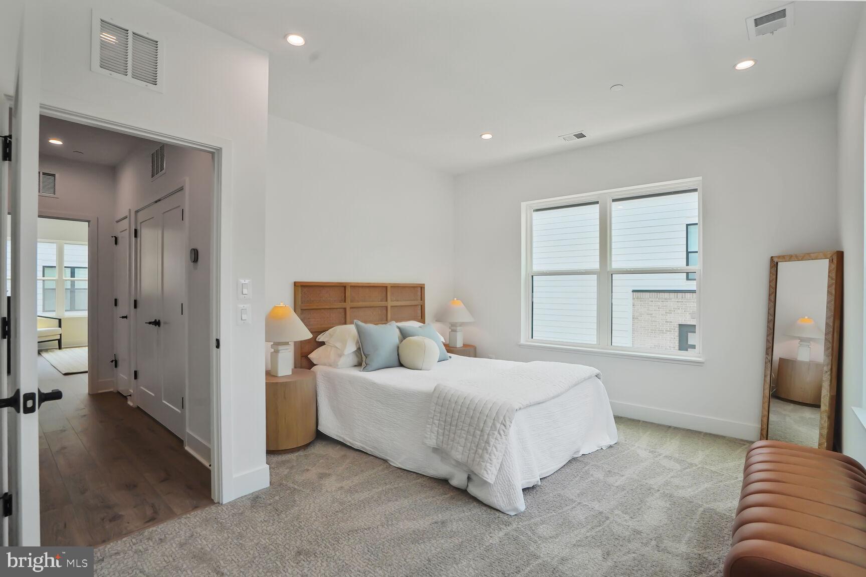 TYSONS RIDGE - Residential