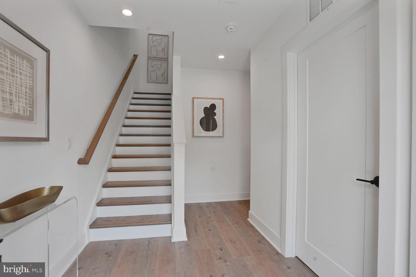 TYSONS RIDGE - Residential