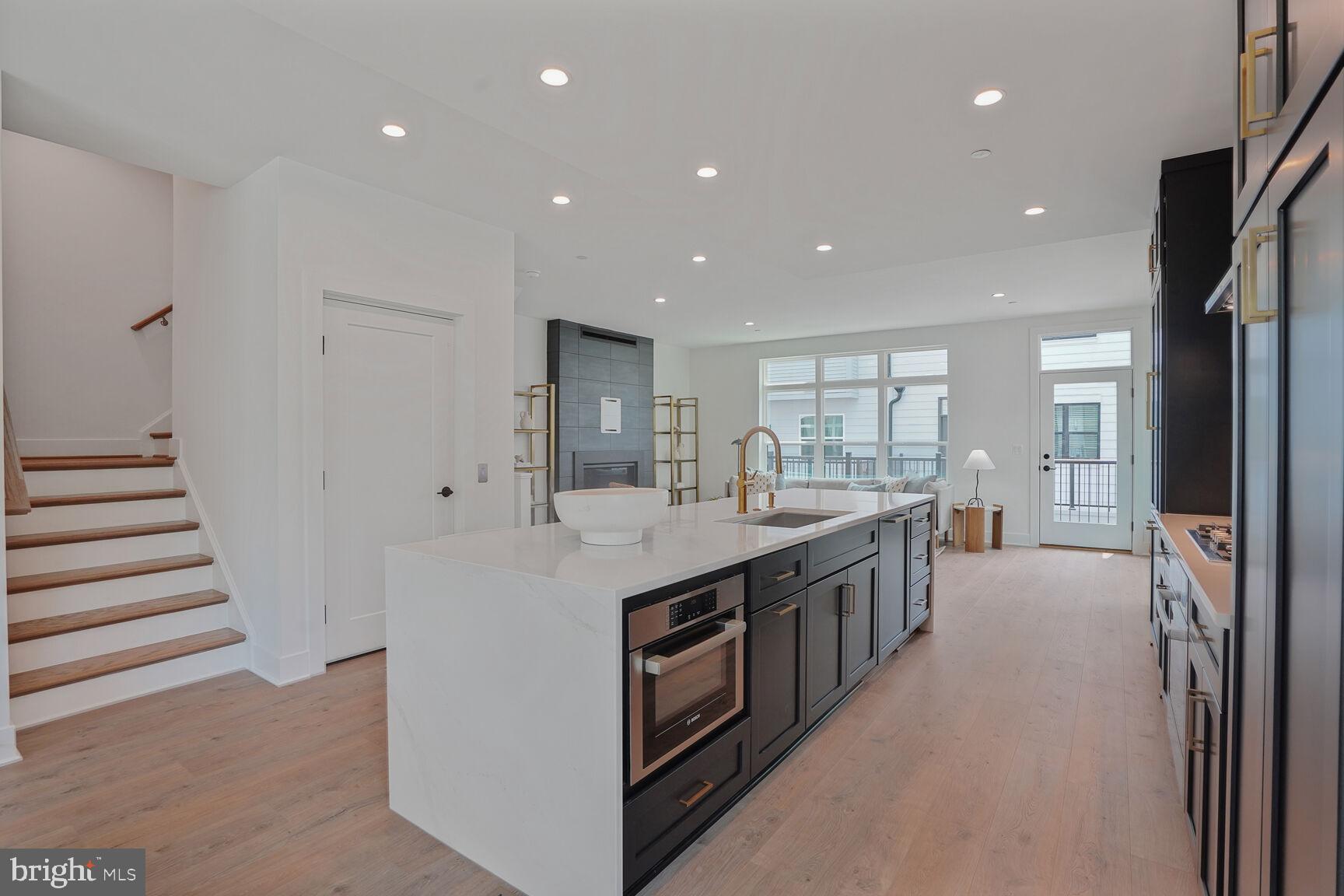 TYSONS RIDGE - Residential