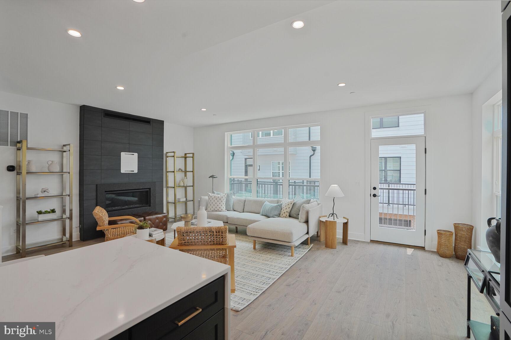 TYSONS RIDGE - Residential