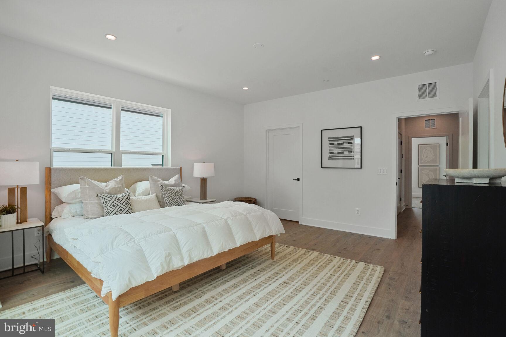 TYSONS RIDGE - Residential