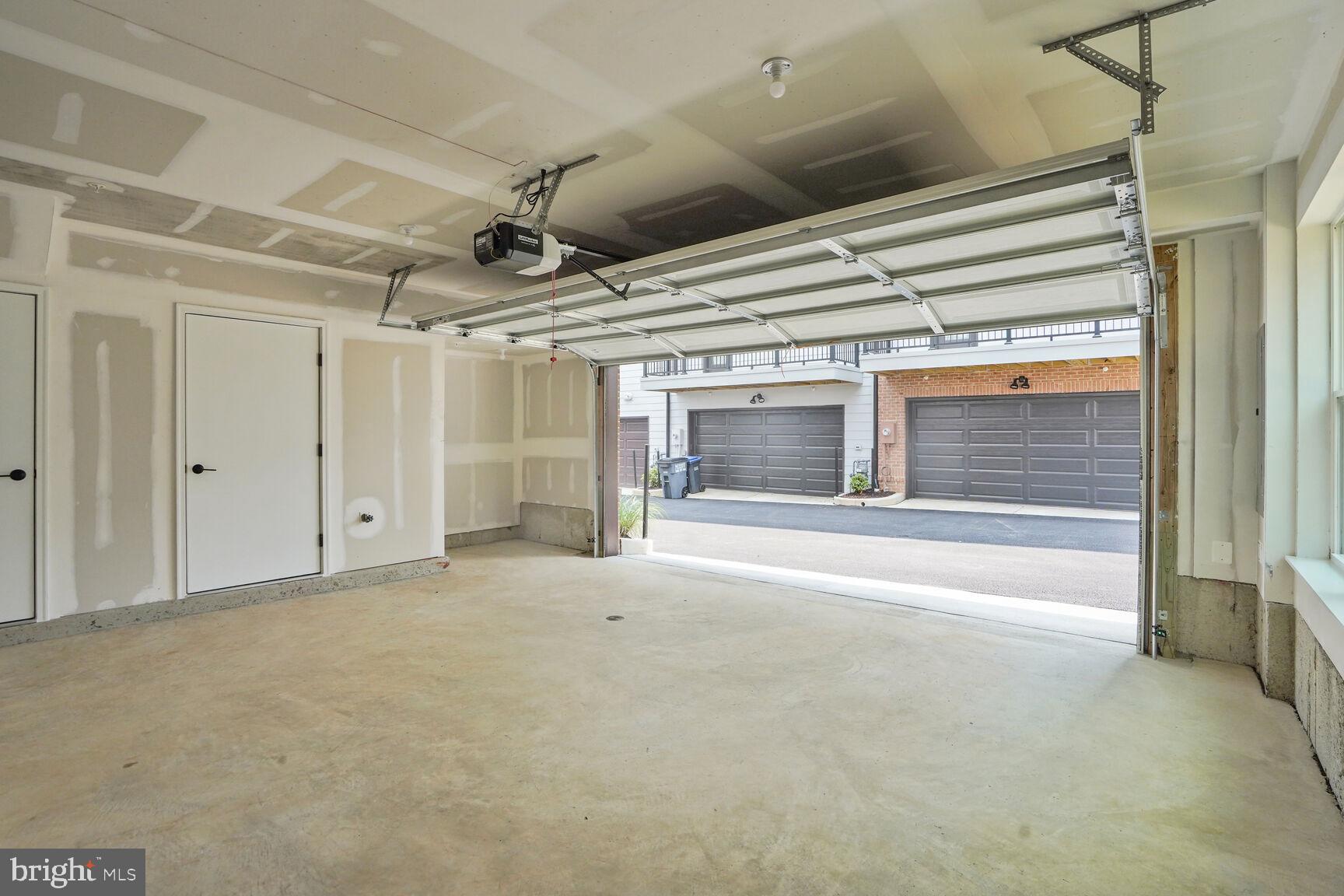 TYSONS RIDGE - Residential