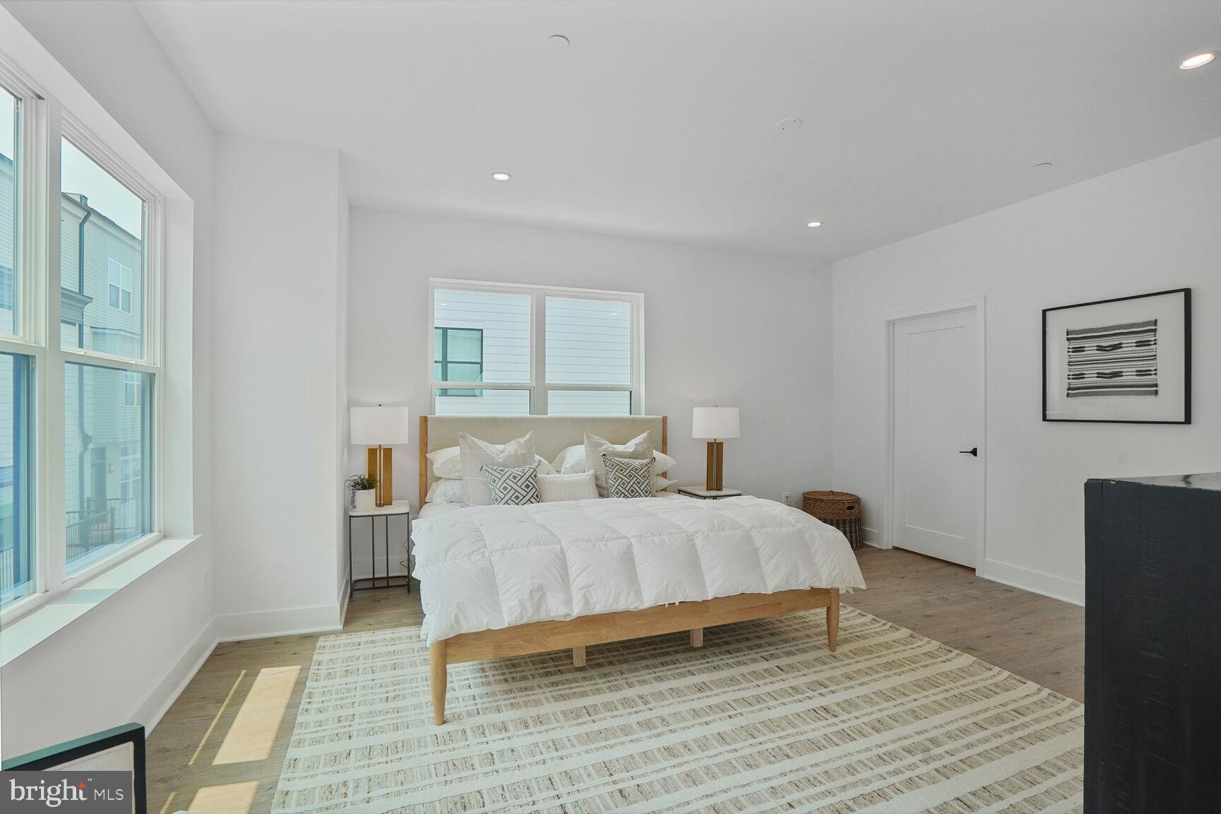 TYSONS RIDGE - Residential