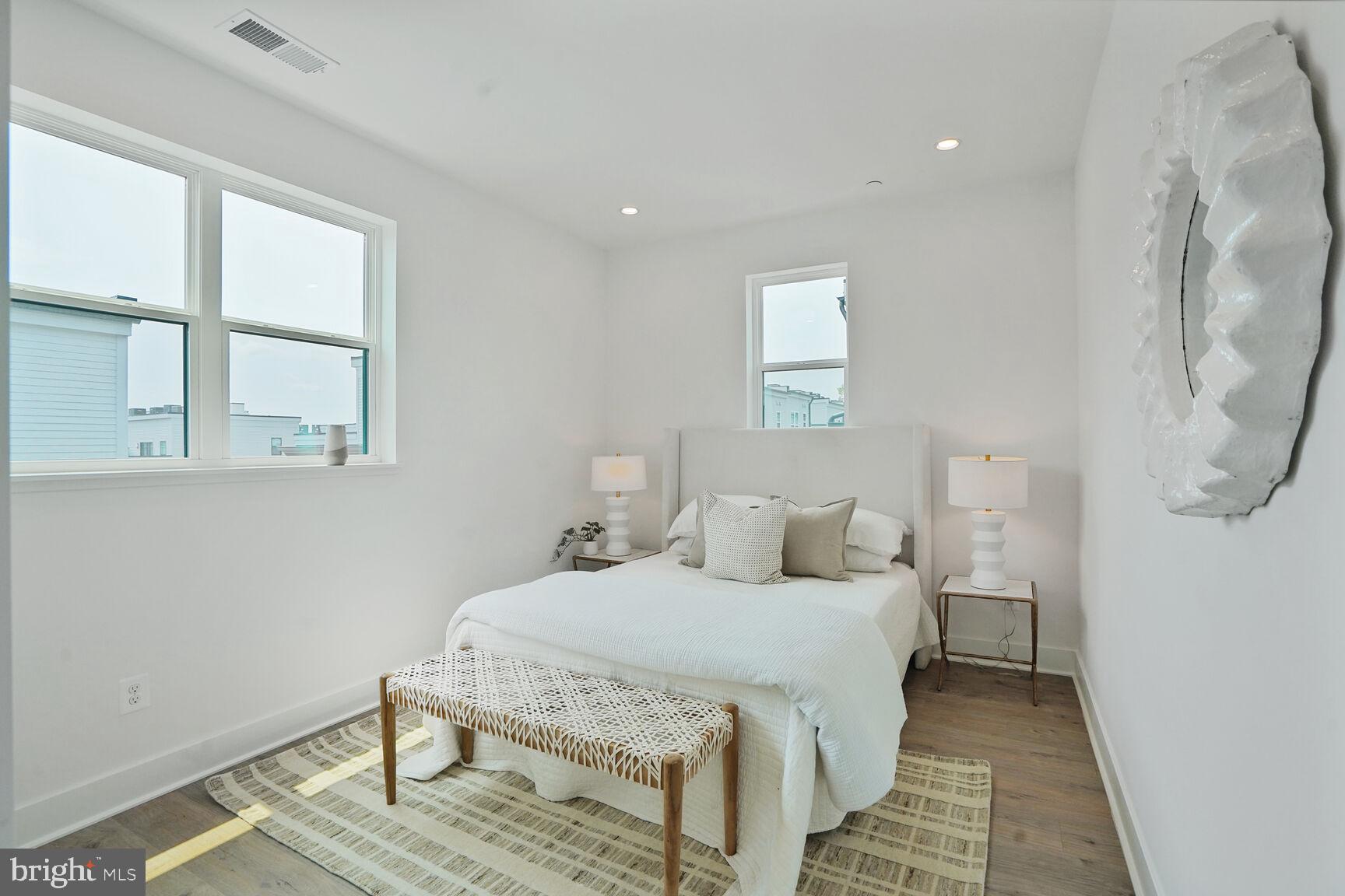 TYSONS RIDGE - Residential