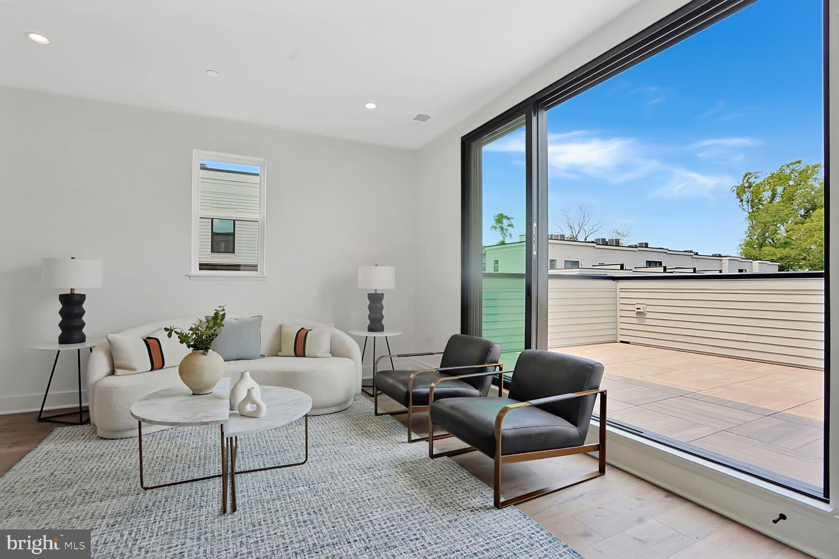 TYSONS RIDGE - Residential