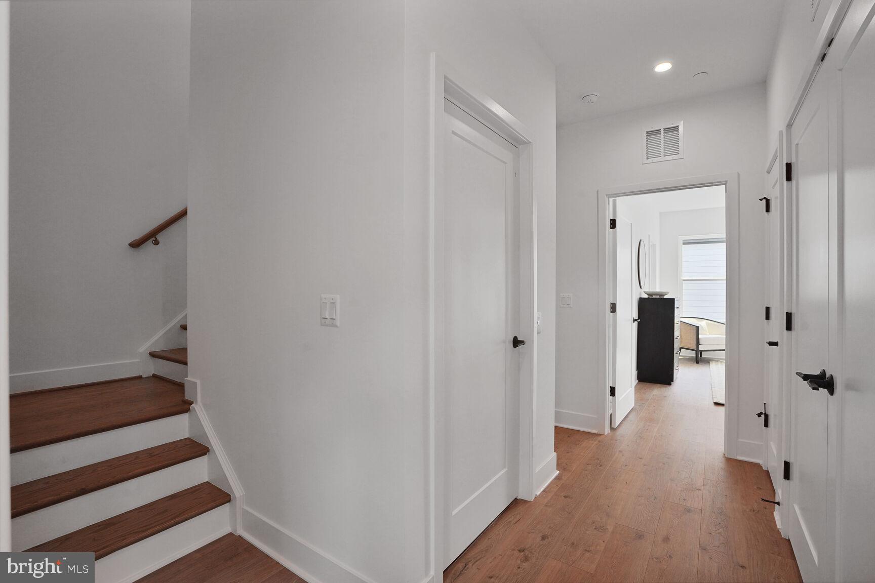 TYSONS RIDGE - Residential