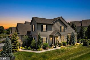 818 BRIAR EDGE COURT