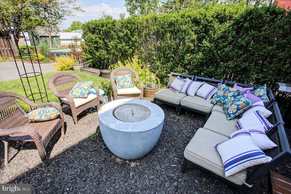 DOWNTOWN GREENCASTLE - Residential