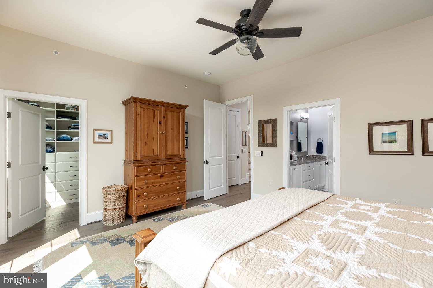 ONE LOUDOUN - Residential