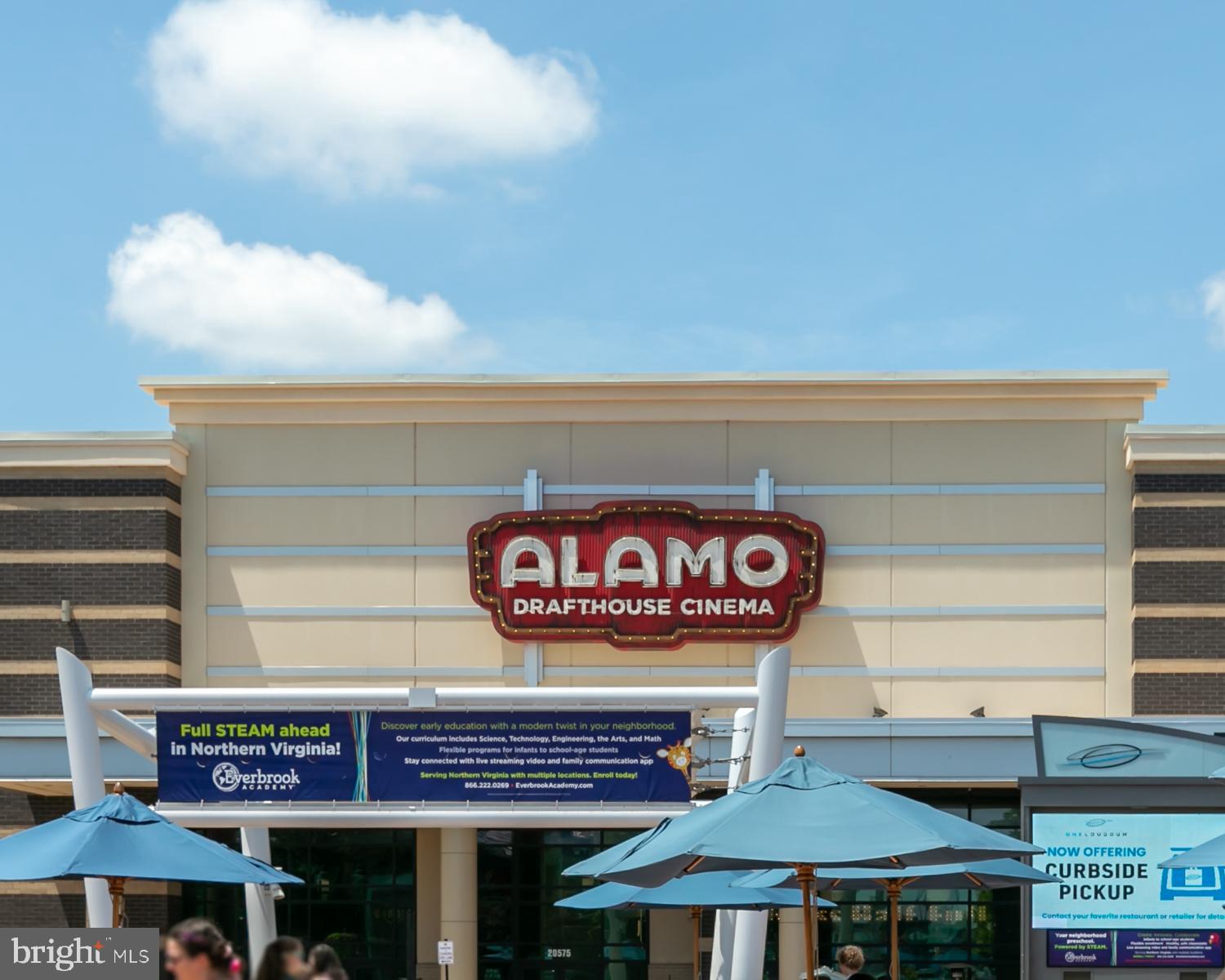 ONE LOUDOUN - Residential