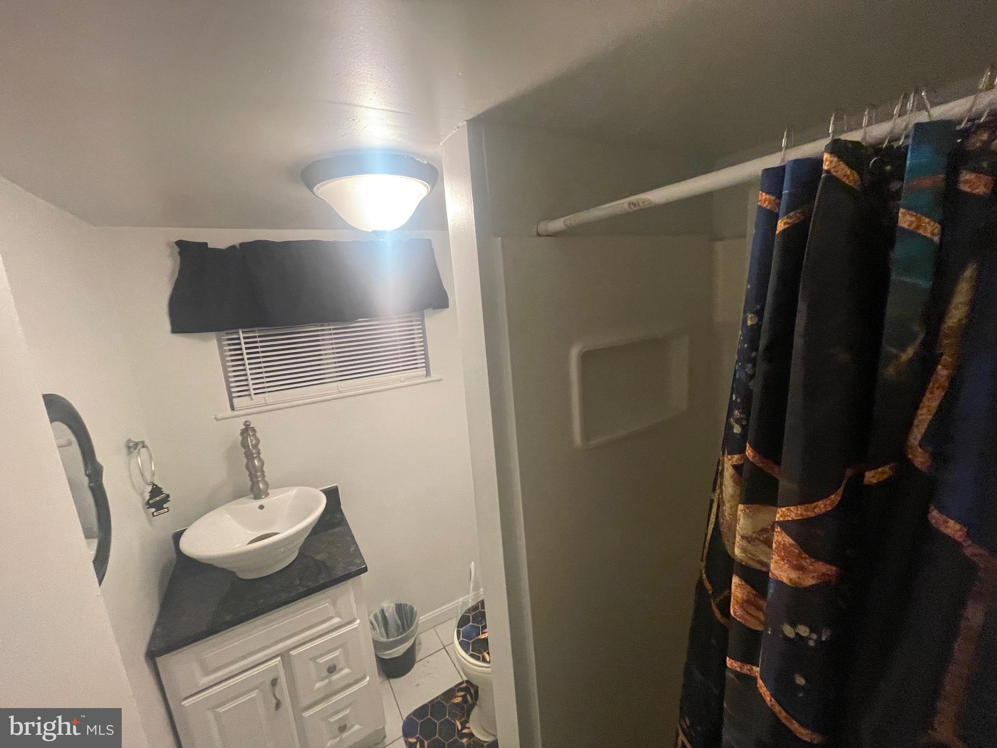 FORT WASHINGTON - Residential Lease