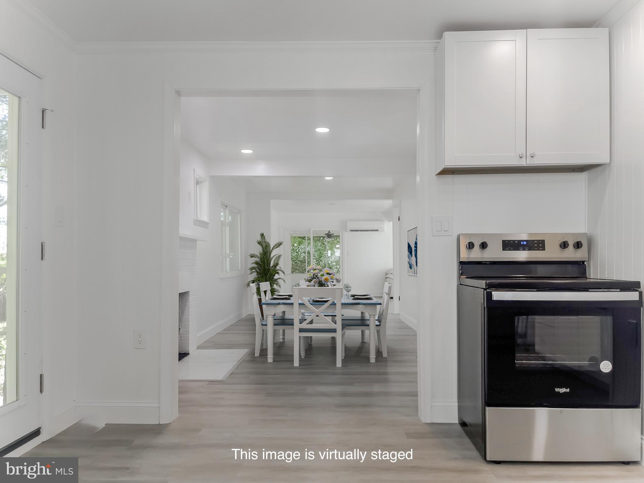 BREEZY POINT - Residential