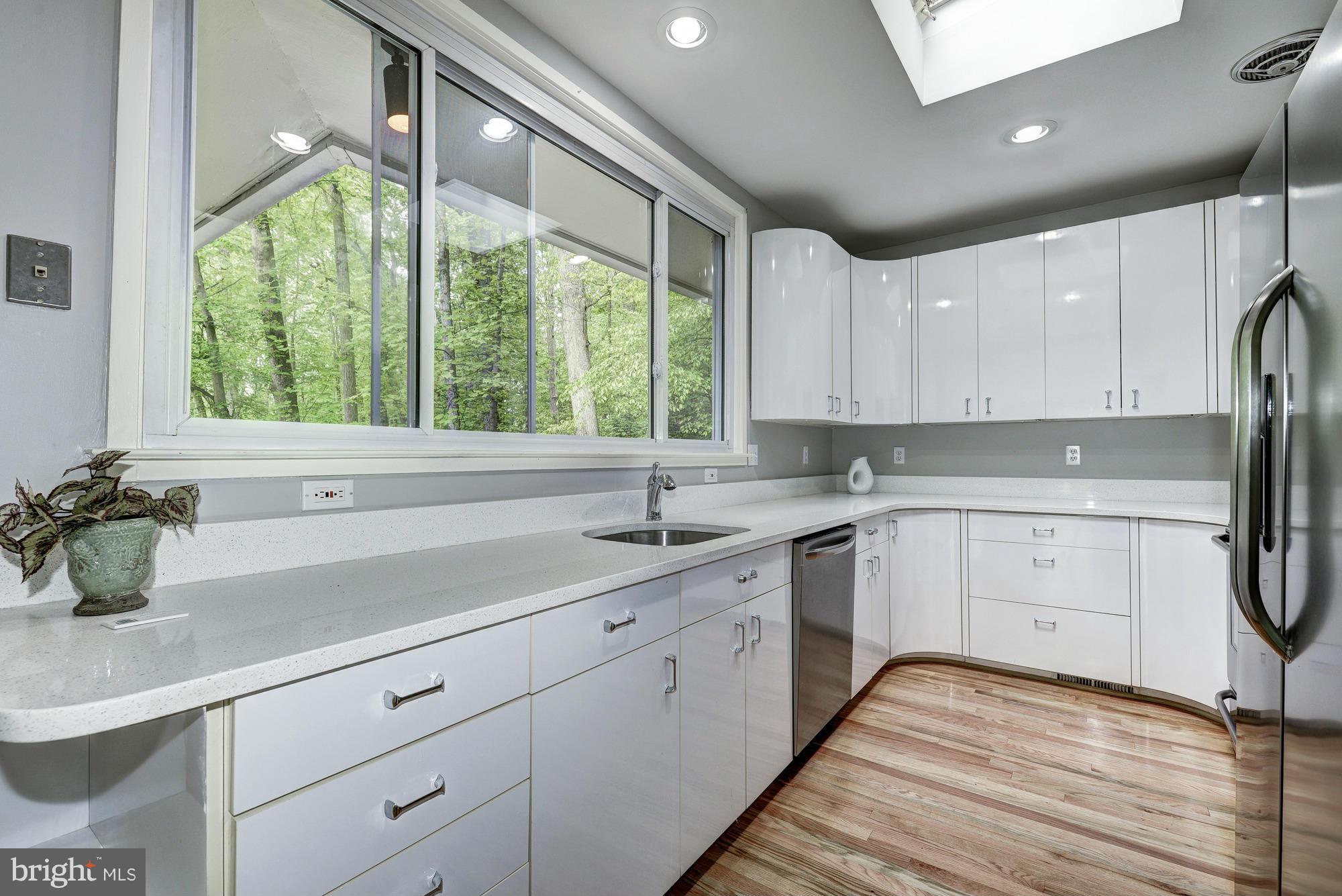 HOLLINRIDGE - Residential