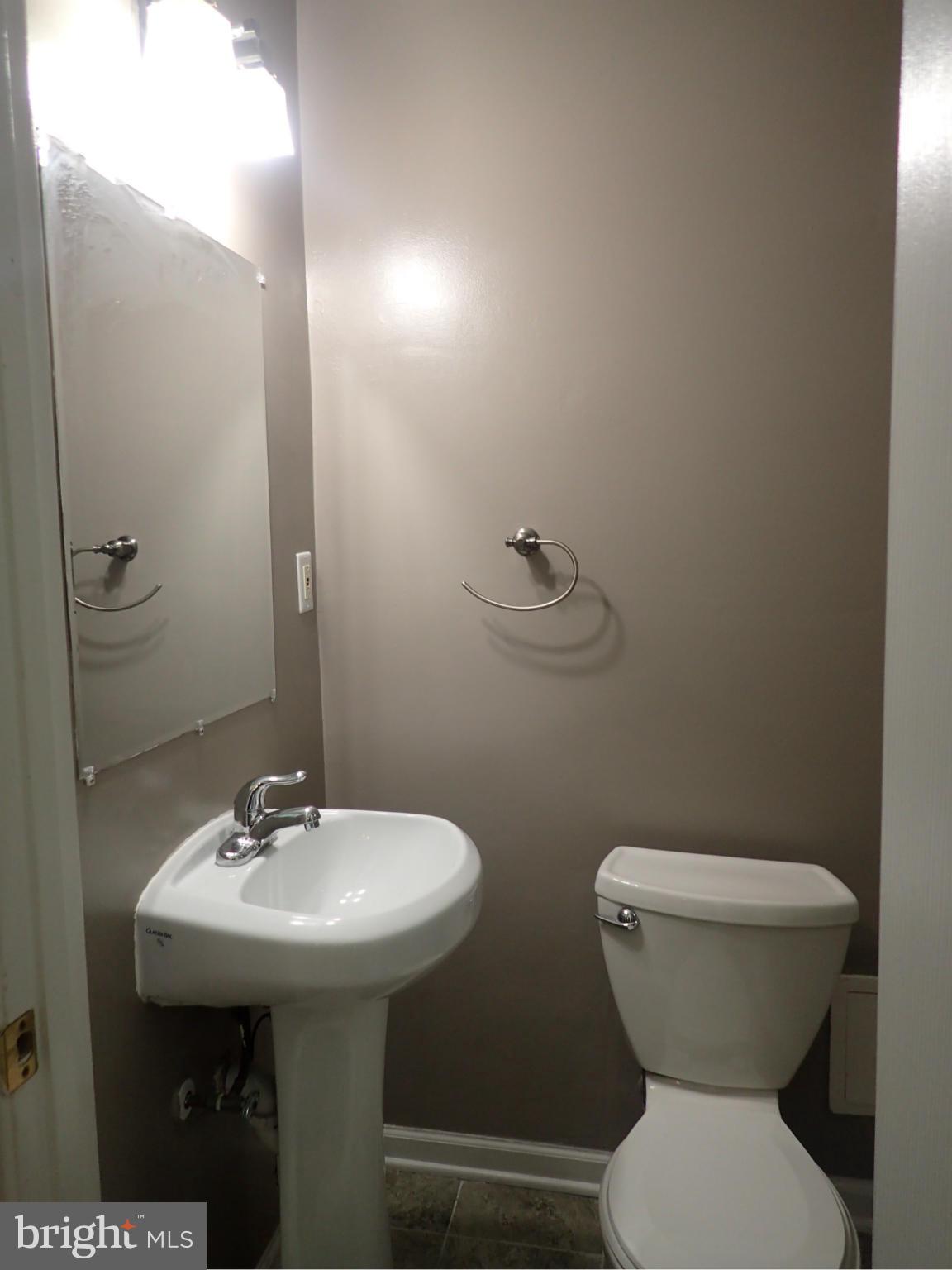 EDSALL PARK - Residential Lease