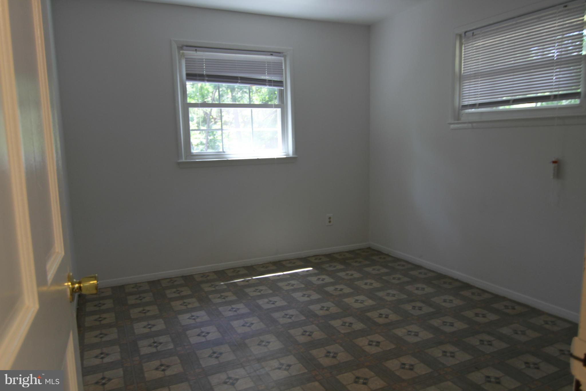 EDSALL PARK - Residential Lease