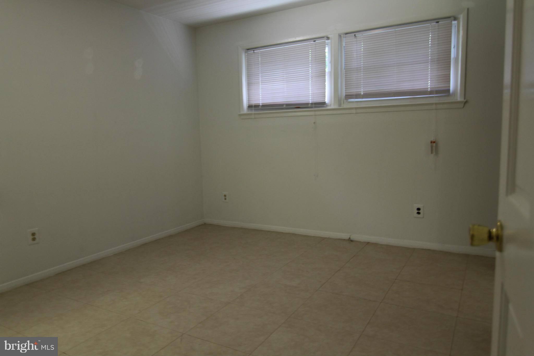 EDSALL PARK - Residential Lease