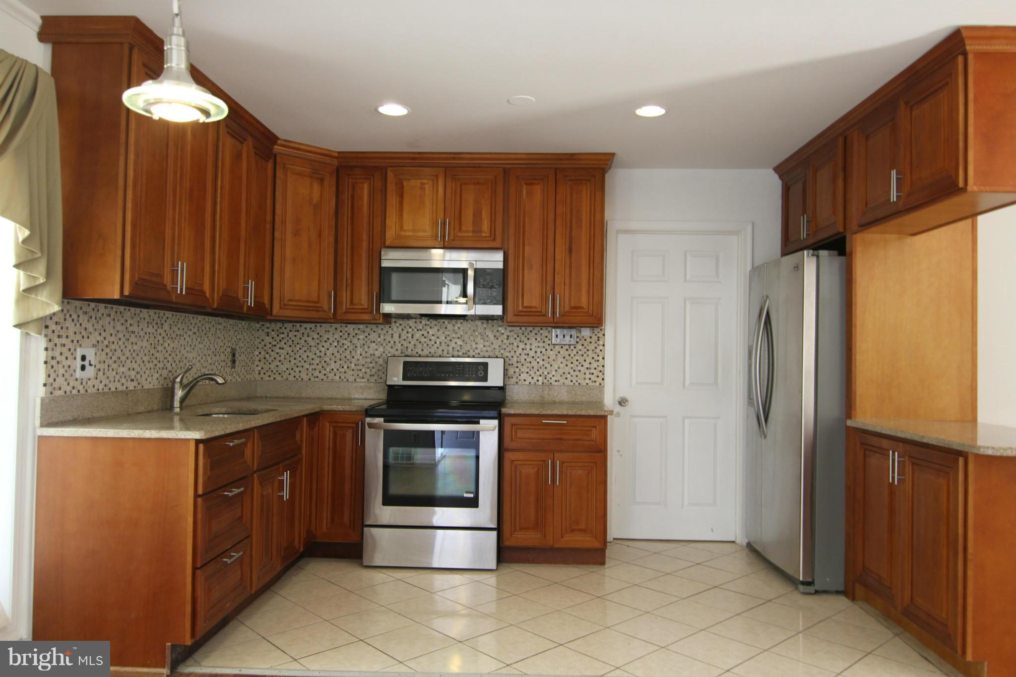 EDSALL PARK - Residential Lease