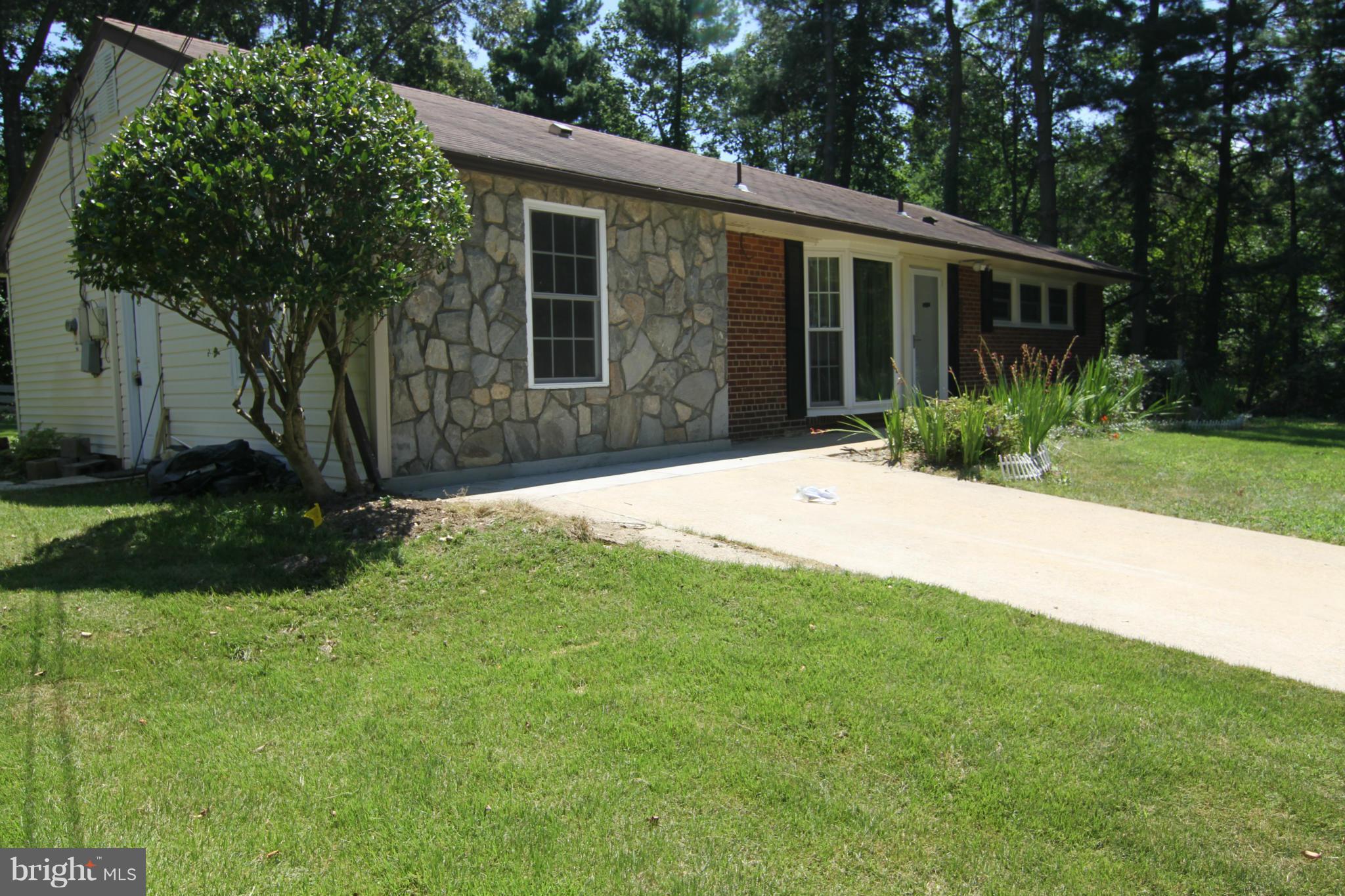 EDSALL PARK - Residential Lease