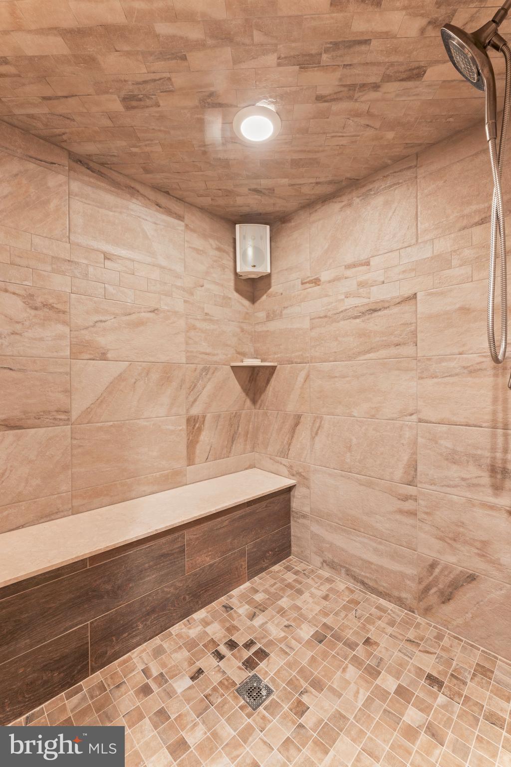 NORTHAMPTON RIDGE - Residential