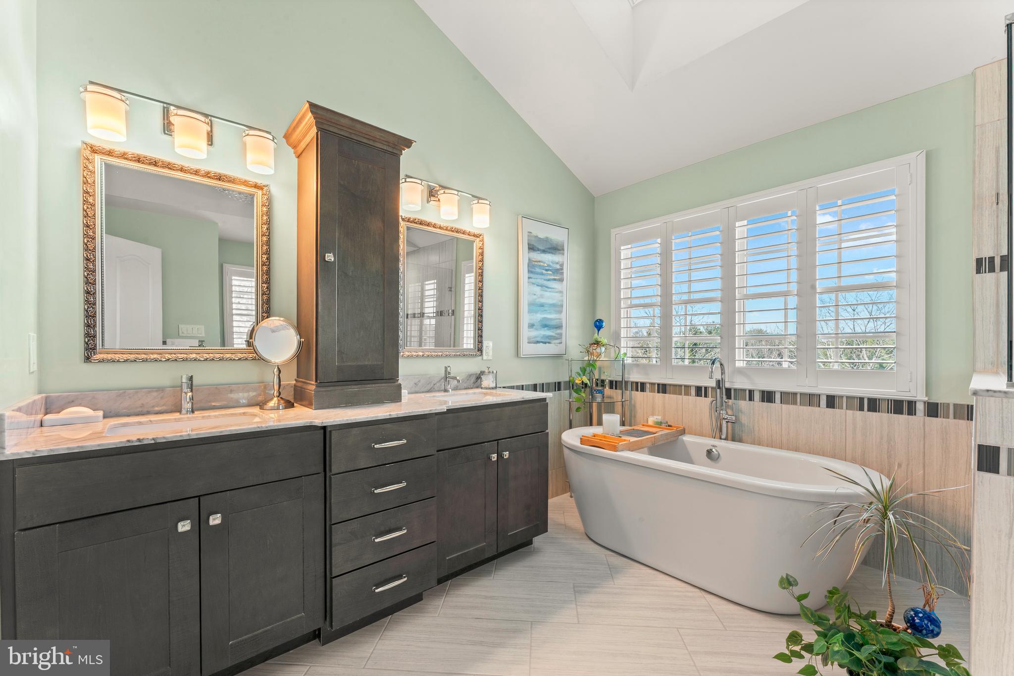 NORTHAMPTON RIDGE - Residential