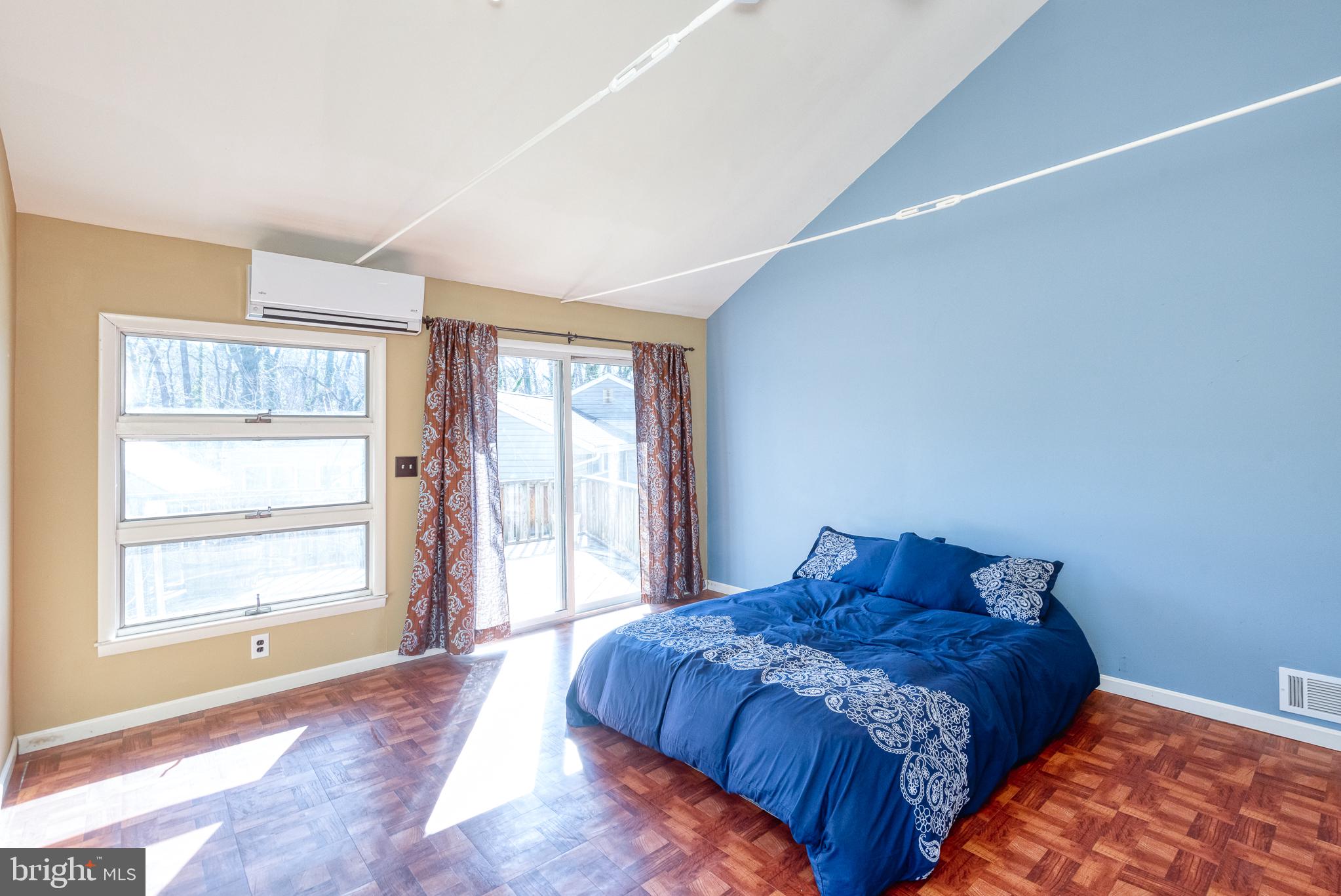 BARRINGTON - Residential