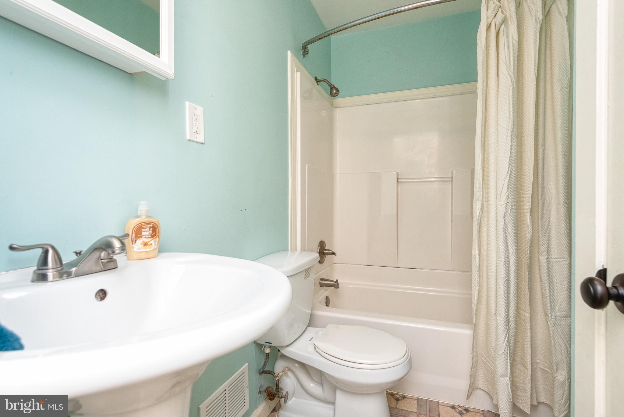 BARRINGTON - Residential