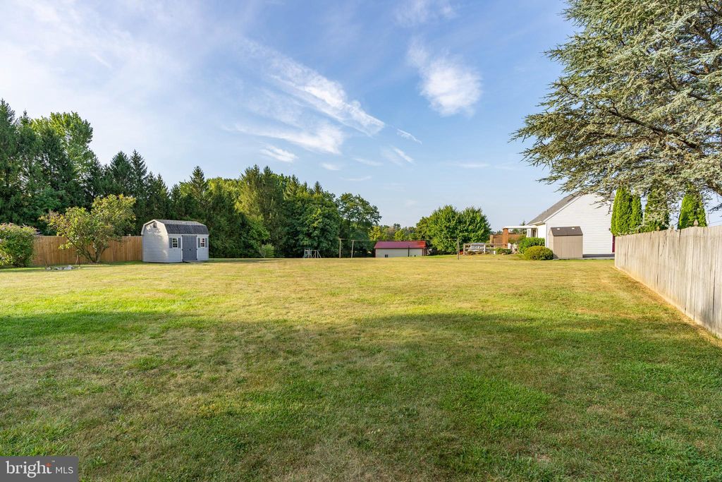 Photo of 13 E MOHLER CHURCH RD, EPHRATA, PA 17522 (MLS # PALA2040310)