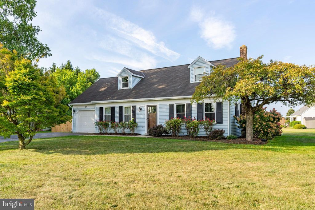 Photo of 13 E MOHLER CHURCH RD, EPHRATA, PA 17522 (MLS # PALA2040310)