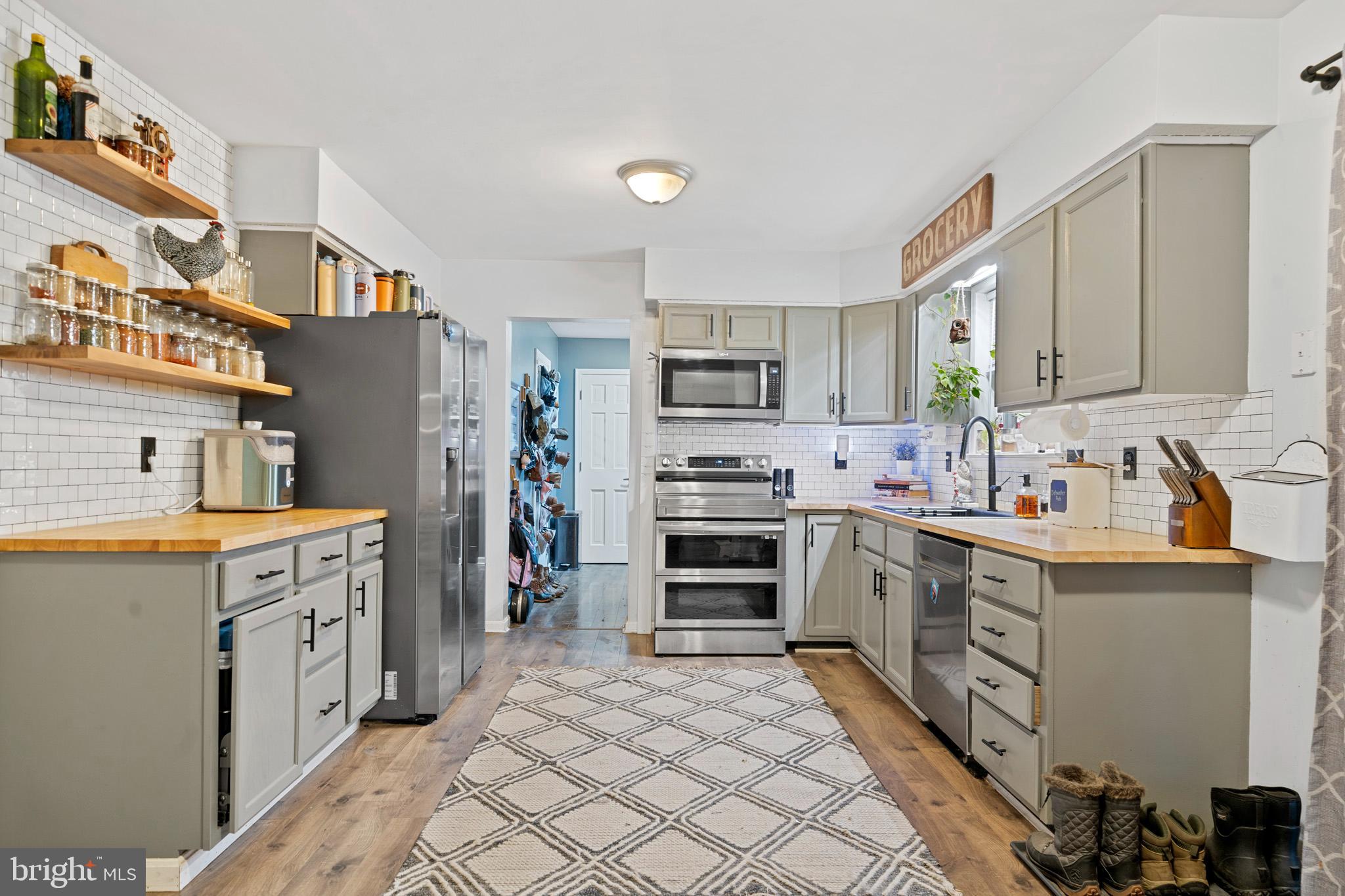 SENTRY WOODS/HUNTINGTON - Residential