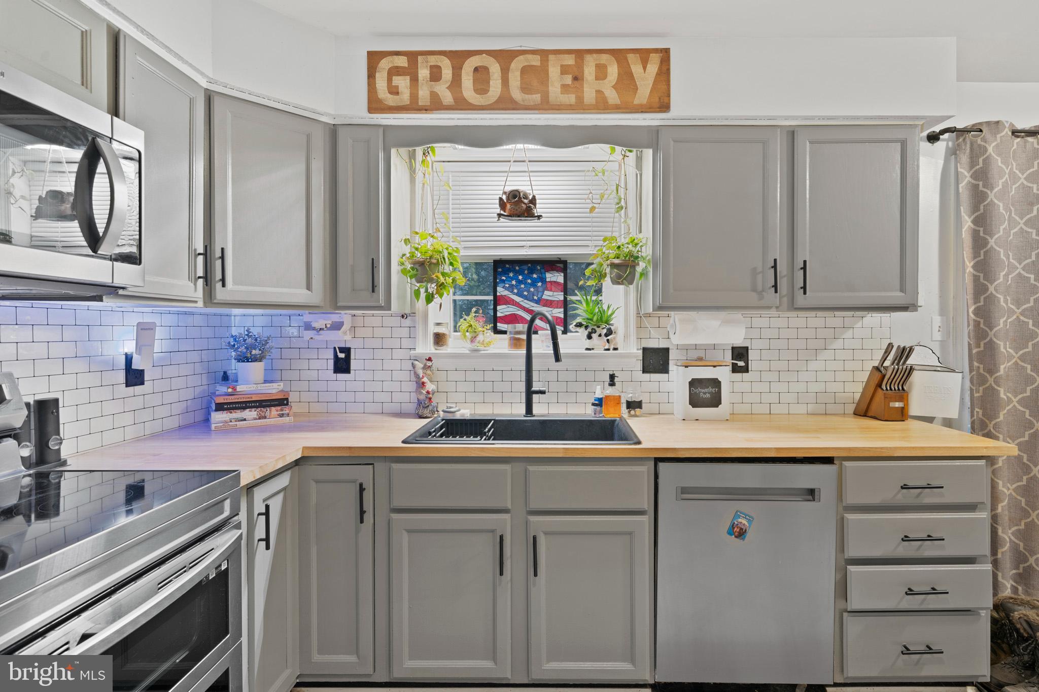 SENTRY WOODS/HUNTINGTON - Residential