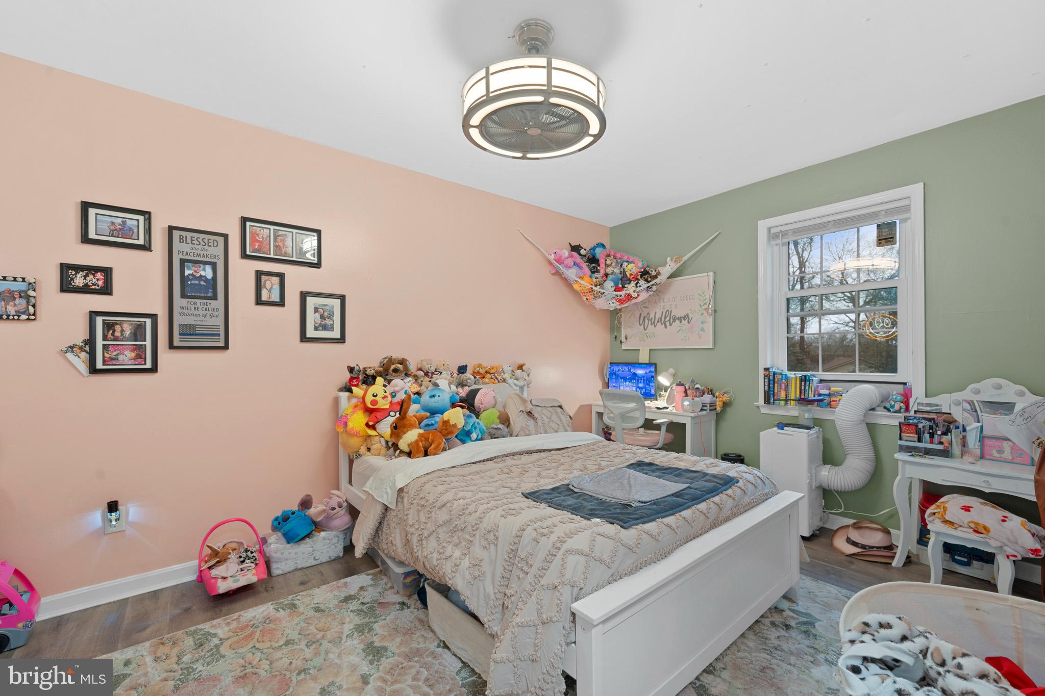 SENTRY WOODS/HUNTINGTON - Residential