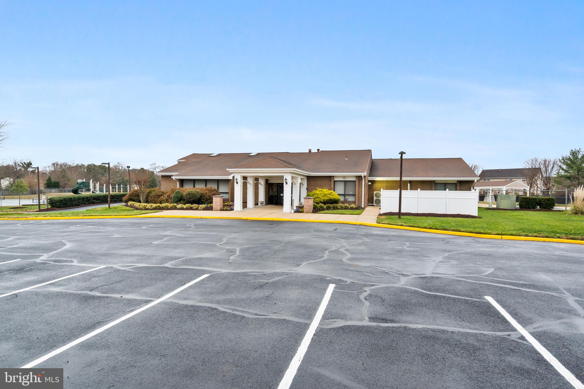 SENTRY WOODS/HUNTINGTON - Residential