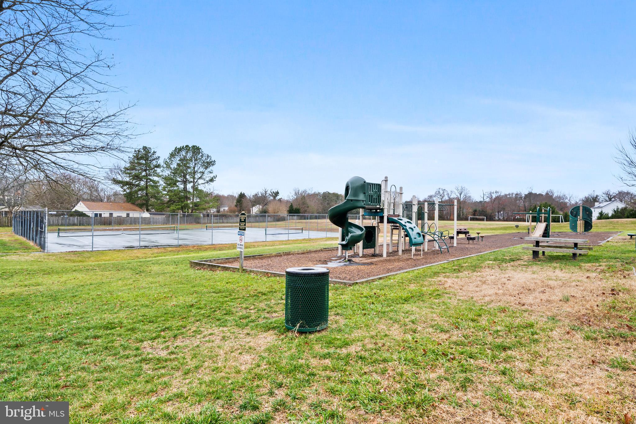 SENTRY WOODS/HUNTINGTON - Residential