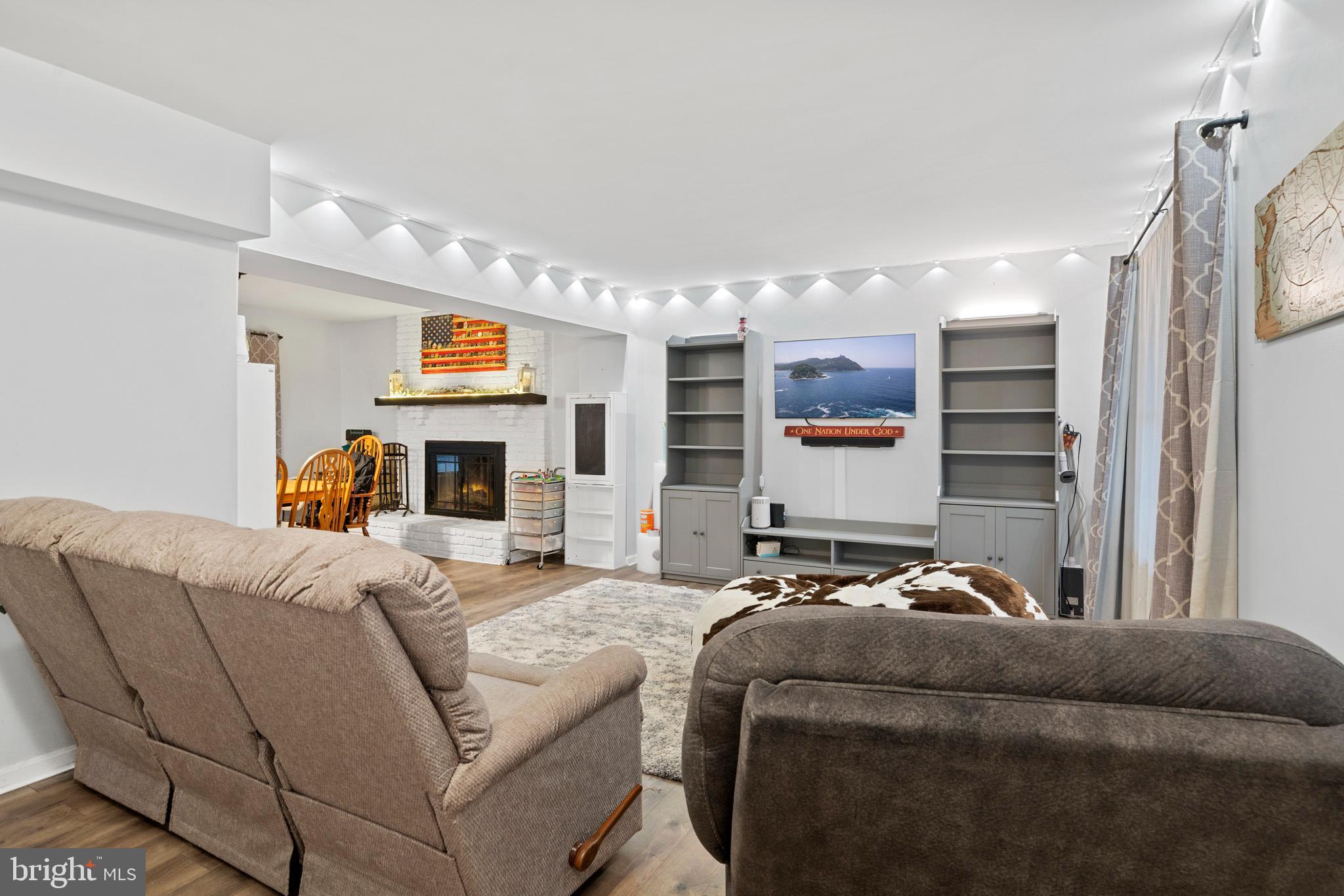 SENTRY WOODS/HUNTINGTON - Residential