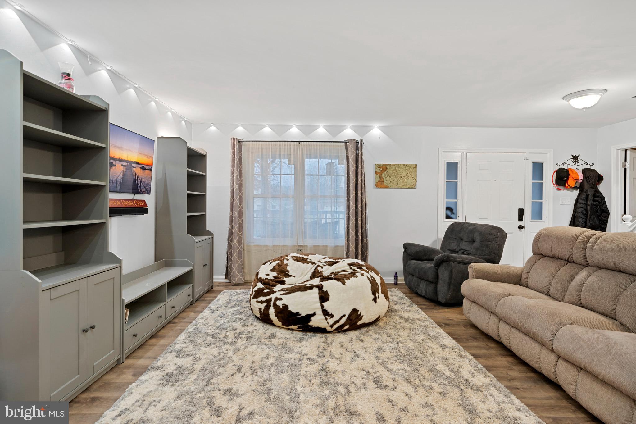 SENTRY WOODS/HUNTINGTON - Residential