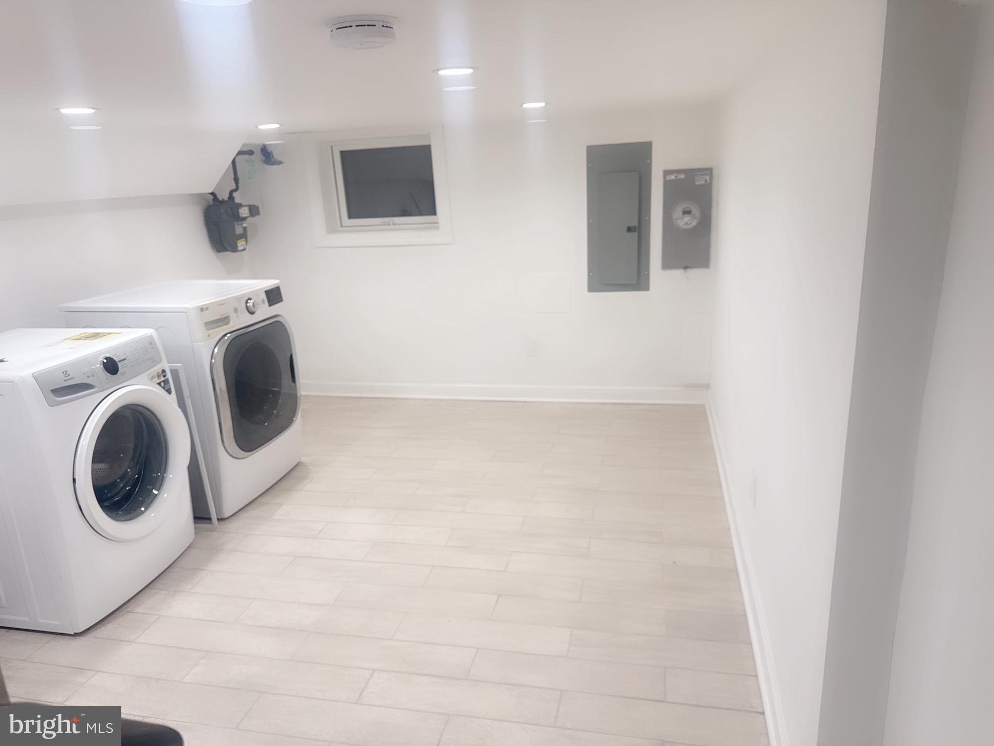 BROOKLYN - Residential