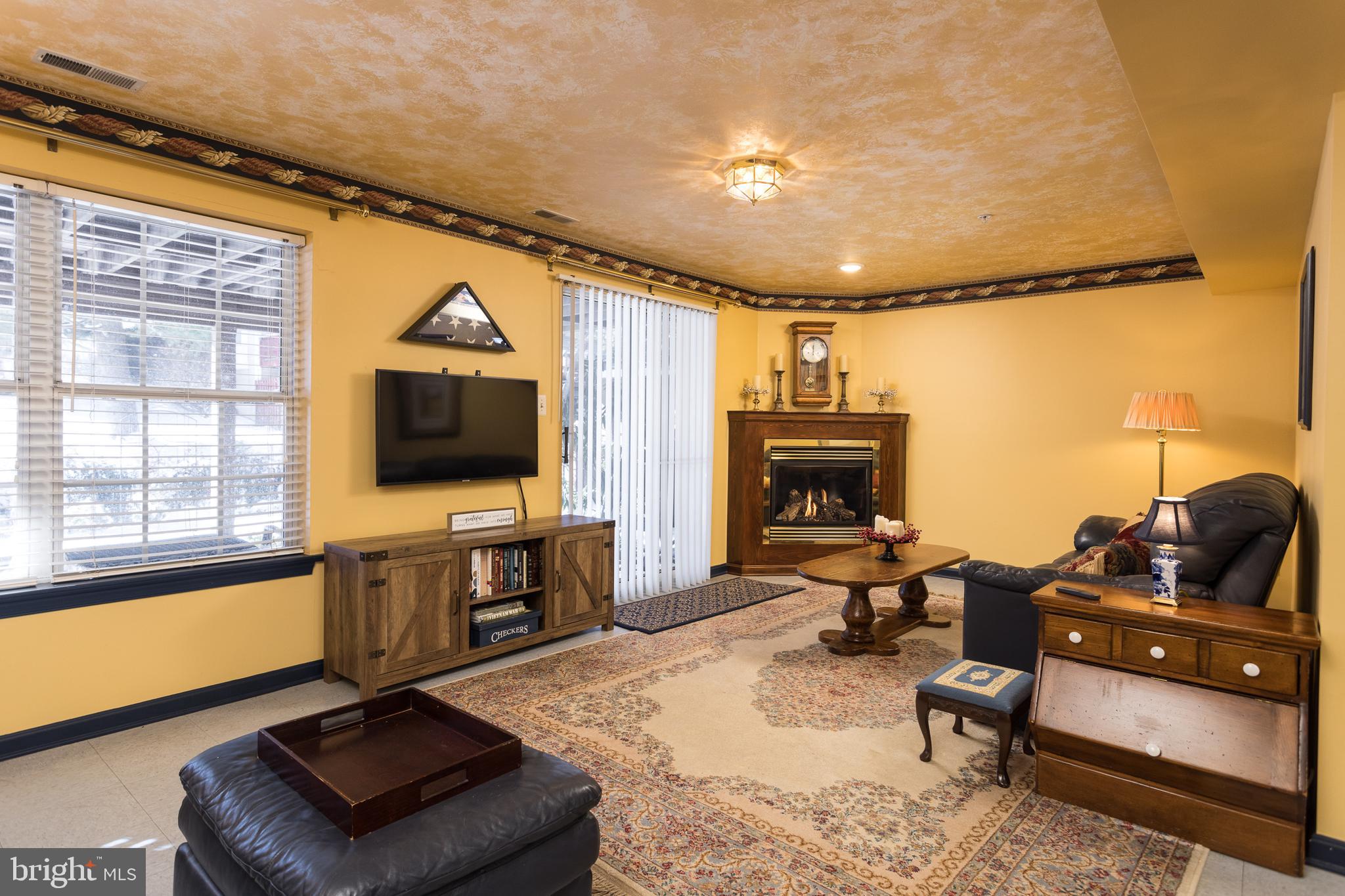 HICKORY OVERLOOK - Residential