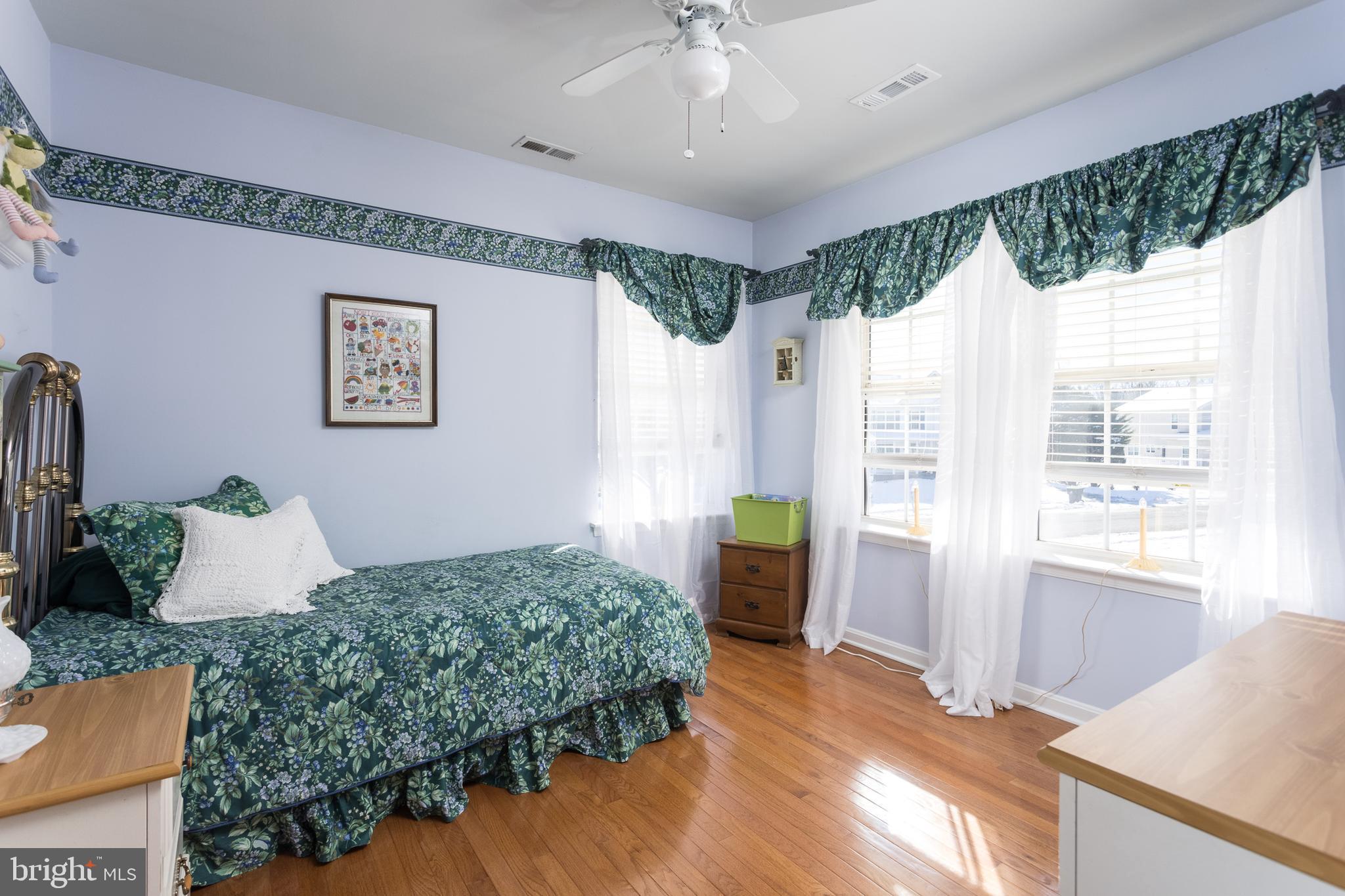 HICKORY OVERLOOK - Residential