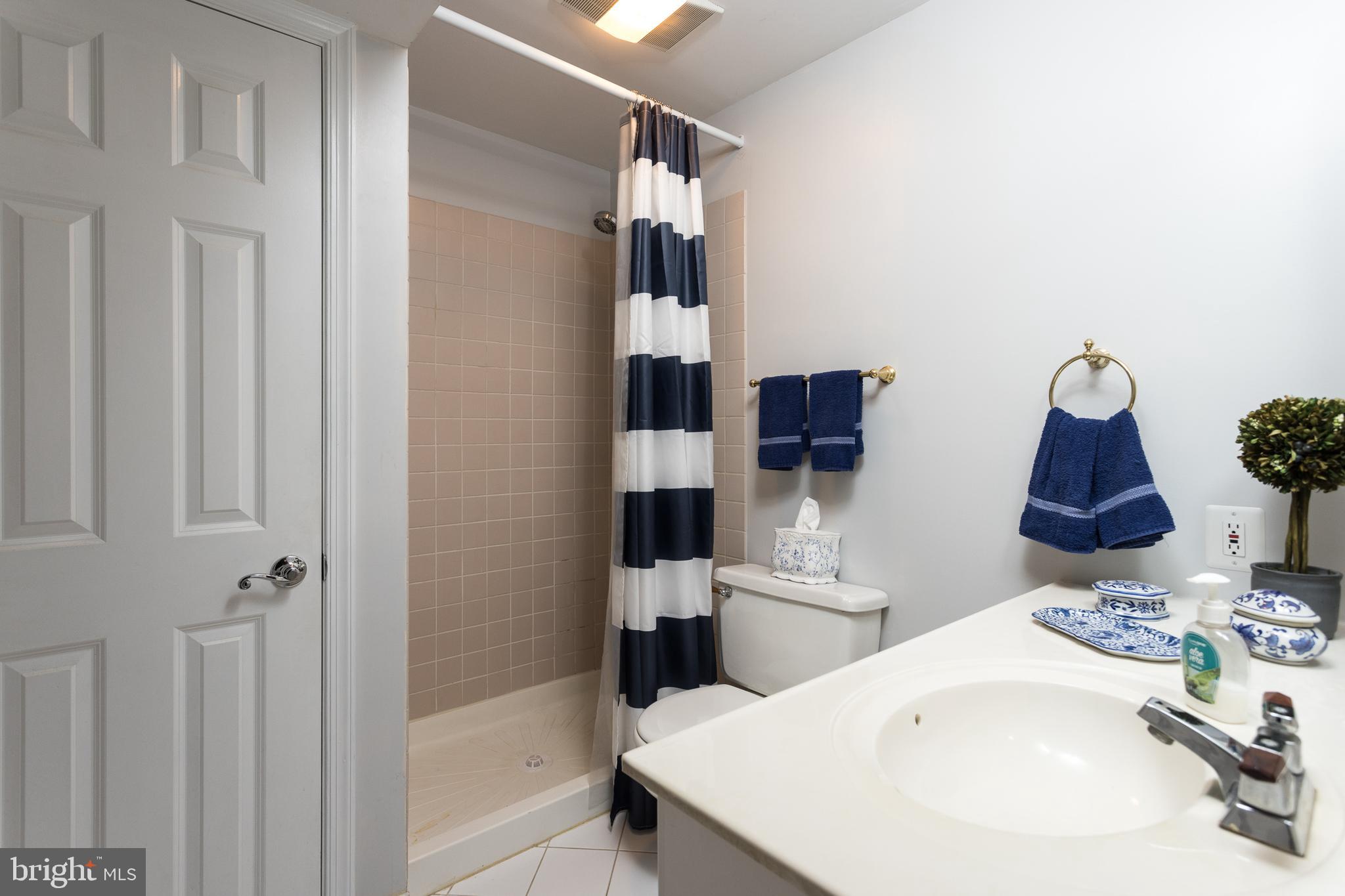 HICKORY OVERLOOK - Residential