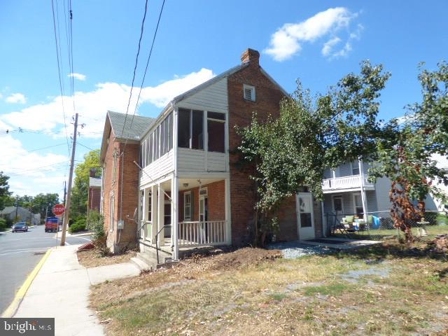 101 N N CARLISLE STREET