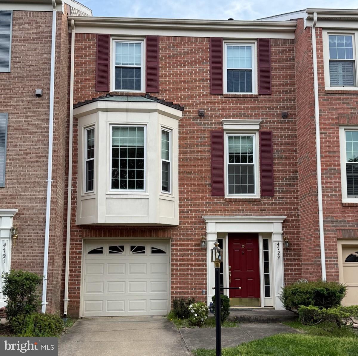 FAIRLAND TOWNS - Residential