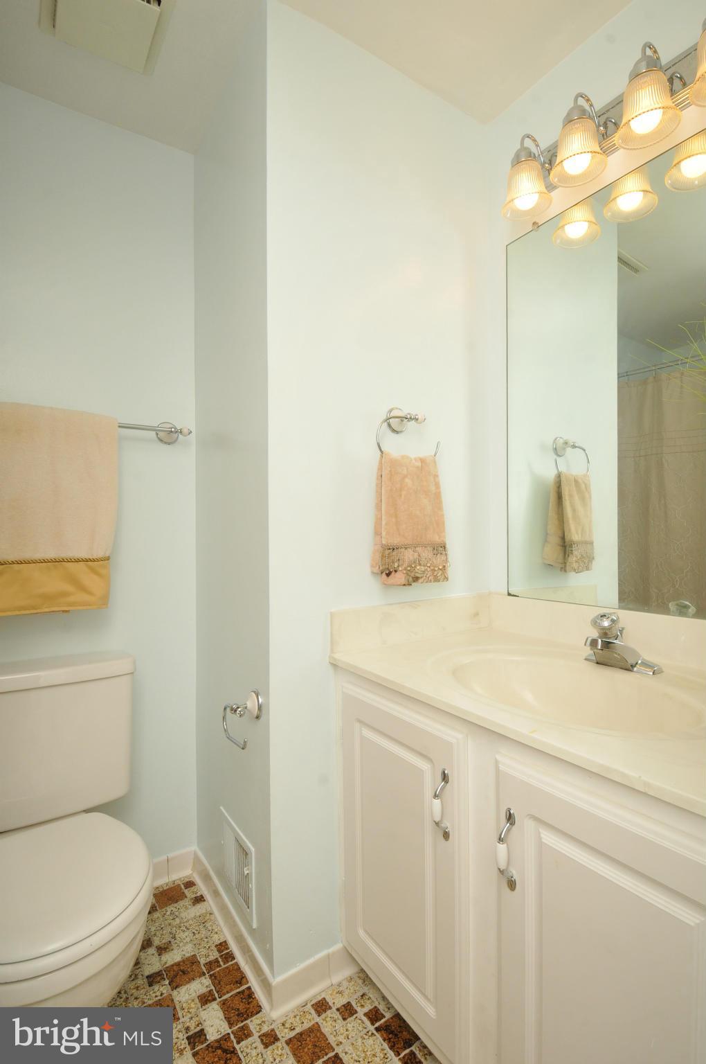 CARDINAL GLEN - Residential Lease