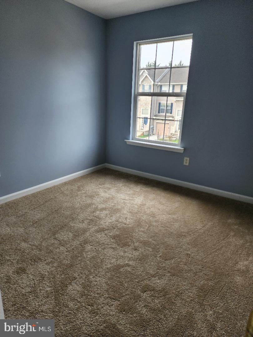 COLONIAL HILLS - Residential