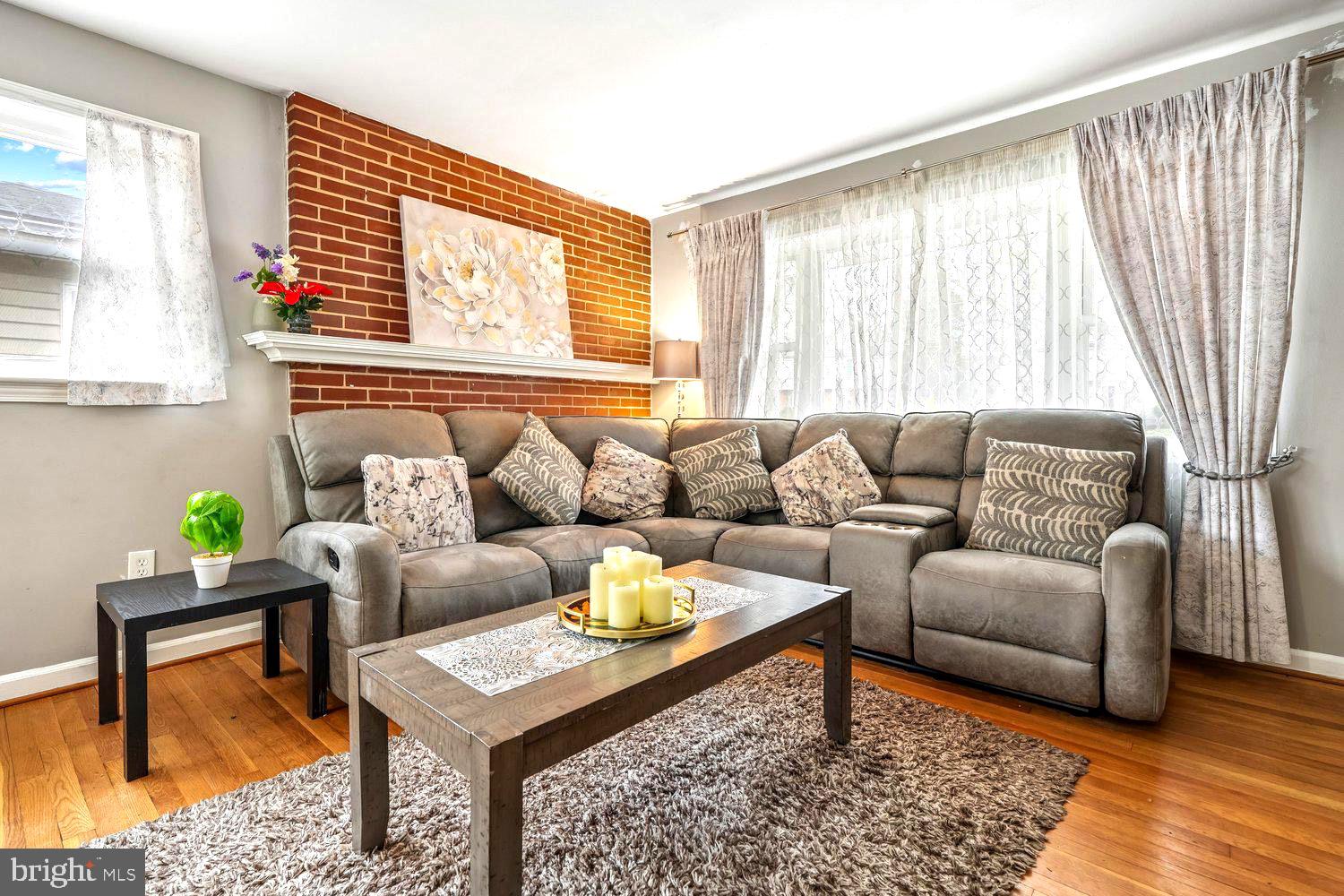 DAWN VILLAGE - Residential
